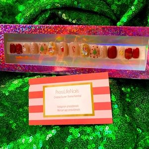 Beautiful Christmas Press on Nail Set